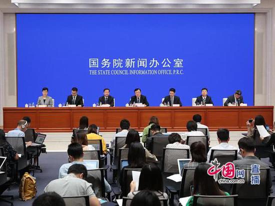 国新办就稳定生猪生产、保障市场供应有关情况举行发布会(中国网 宗超)
